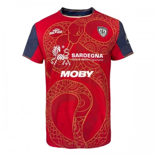 Nogometni Dresovi Cagliari Calcio 2024-25 Nogometni Dresovi Cagliari Calcio 2024-25